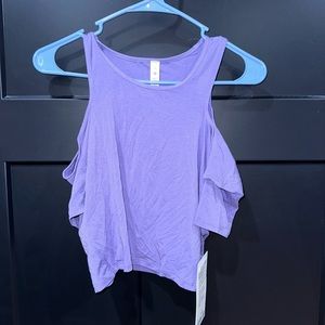 Lululemon crop tee